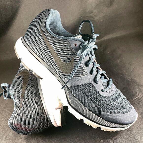 Mint Condition NIKE AIR ZOOM PEGASUS 30 Shield H20 Repel Womens 10 US 42 EUR - Picture 1 of 7